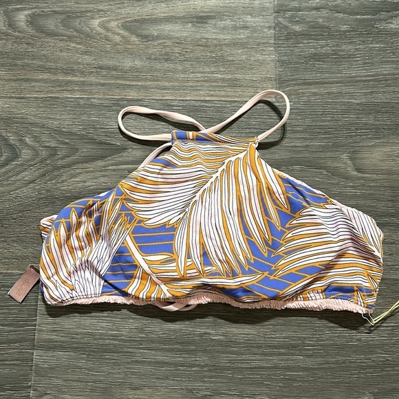 NWT Maaji LG Reversible Halter Bikini Top Neck Strappy Pink Ruching Palm Leaves - Picture 1 of 9